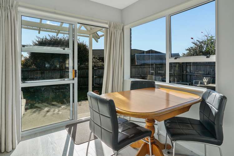 11 Ledger Close Richmond_8