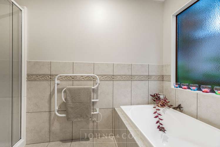 62 Brooke Ridge Rise East Tamaki Heights_19