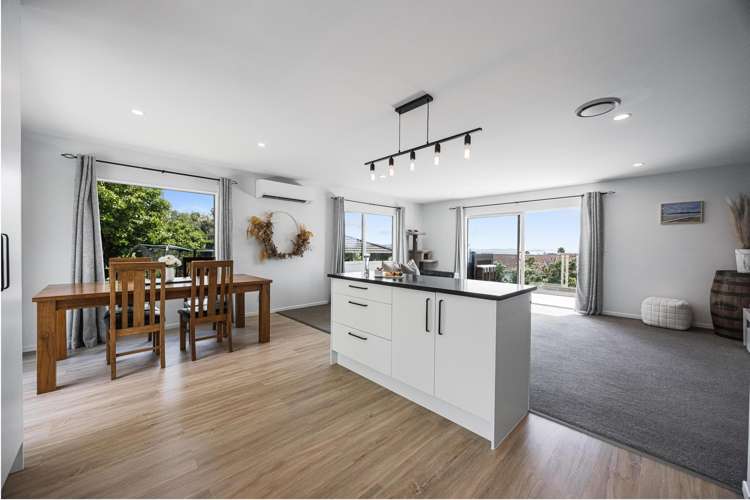 22 Whangaparaoa Road Red Beach_15