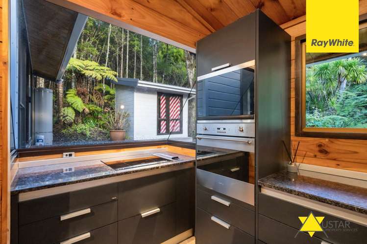 700 West Coast Road Oratia_5