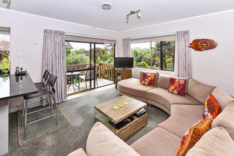 16 Kuripaka Crescent The Gardens_7