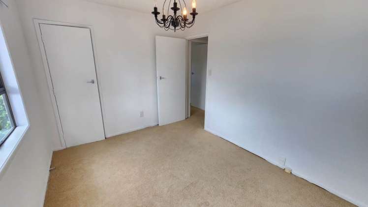 27 Seaward Place Wattle Downs_11