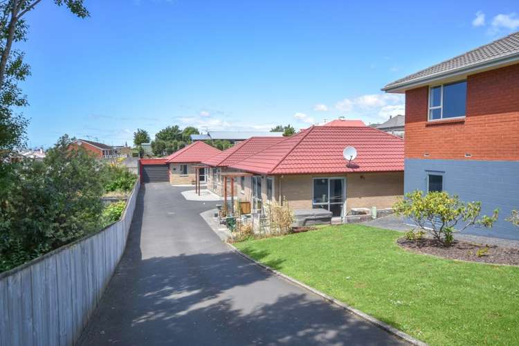 66f Law Street Caversham_14