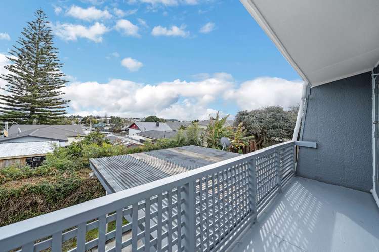 16 Brouder Place Hill Park_31