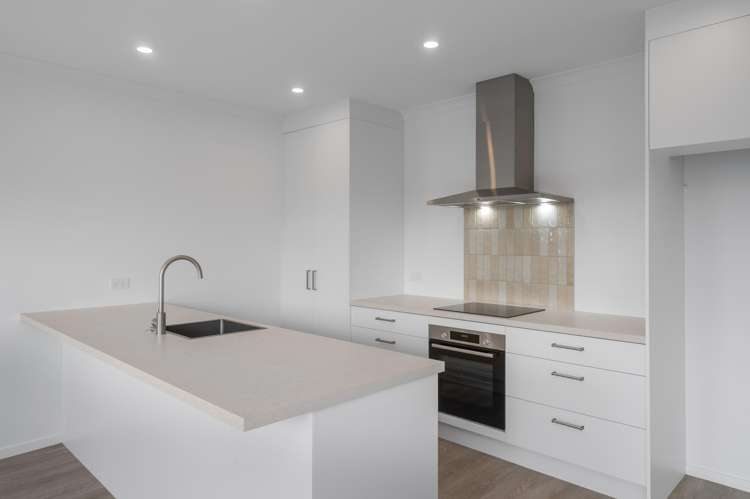11 Constellation Way_4