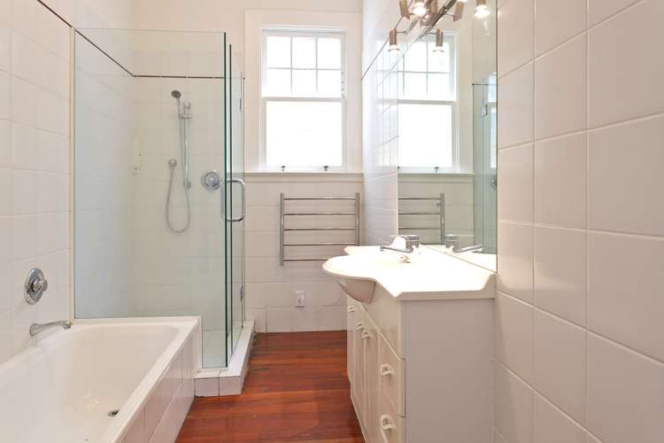 18 Blomfield Spa Takapuna_16