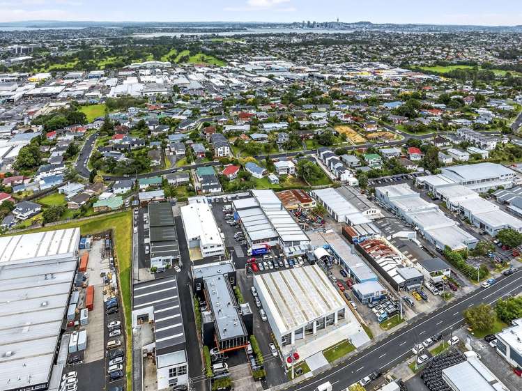 D/68 Hillside Road Wairau Valley_3