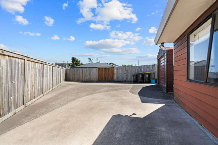 31B Lyn Grove Papamoa Beach_23