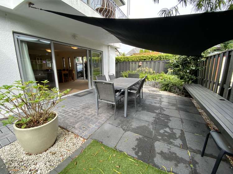 2/17 Eltham Road Kohimarama_5