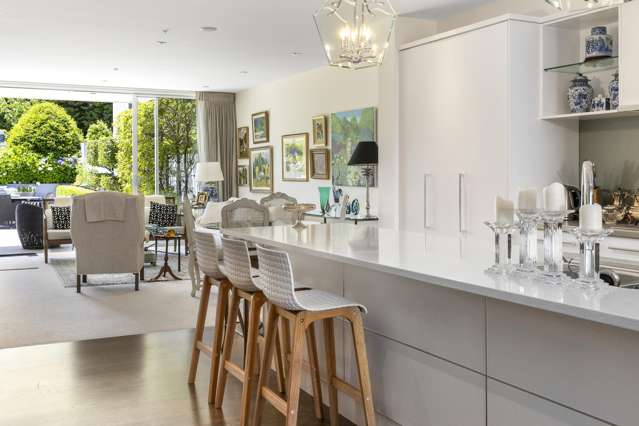 3/110 Lake Terrace Taupo_3