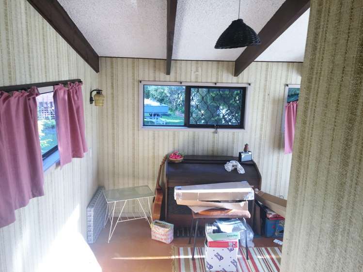 11 Gill Avenue Te Atatu Peninsula_12