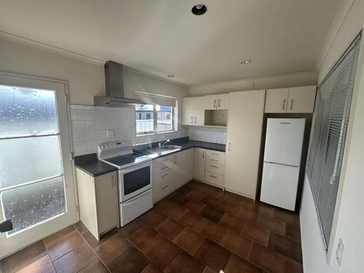 B/2 Bunny Street Masterton_1