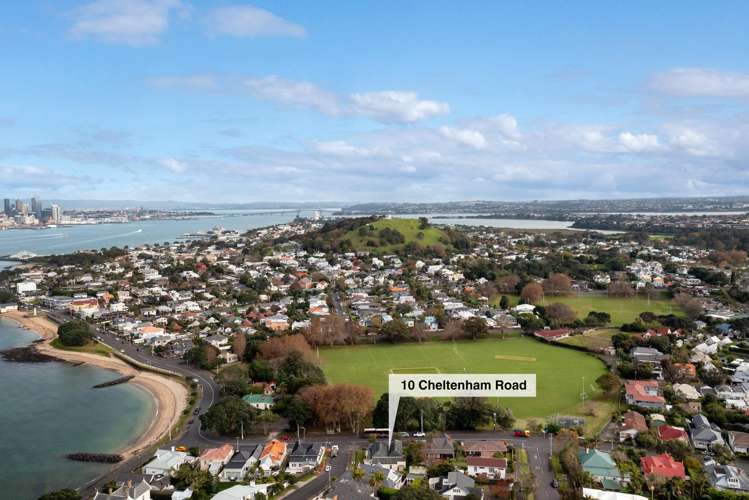 10 Cheltenham Road Devonport_9