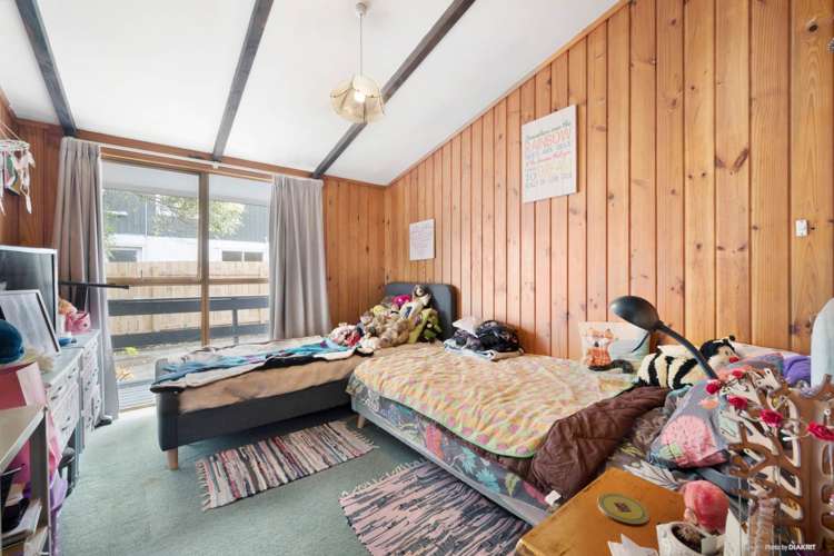 31 Huruhuru Road Massey_6