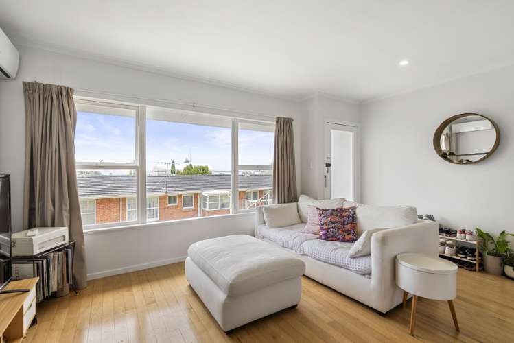 2/7 Hastings Road Mairangi Bay_6