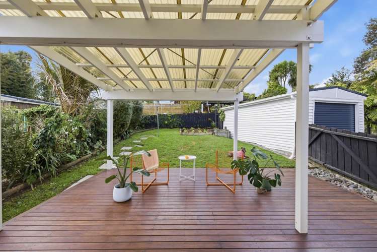 2/8 Arahoe Road New Lynn_19