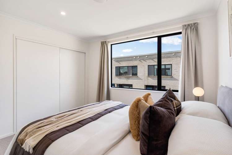 12B Titoki Street Te Atatu Peninsula_15