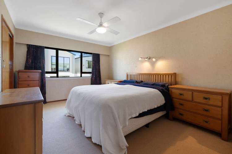 14 Imatra Place Sunnyhills_16