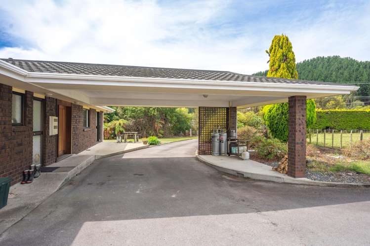 185 Waitohu Valley Road Otaki_25