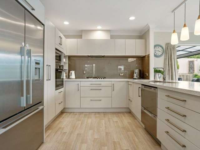 5 Glenrowan Rise Bethlehem_4