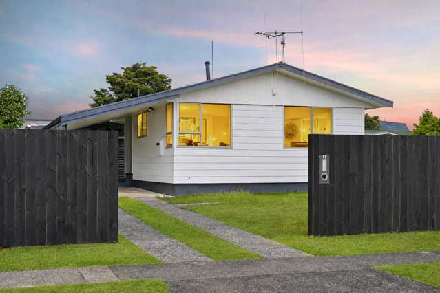 Renovated Beauty with Workshop Bonus