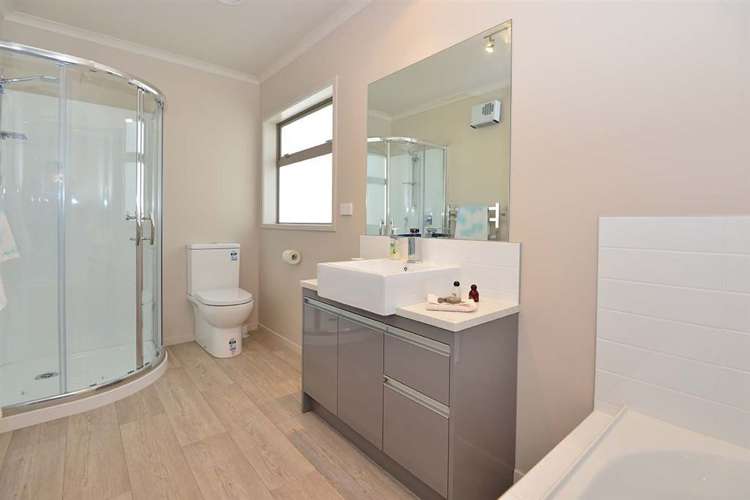 4a Hatton Road Orewa_11