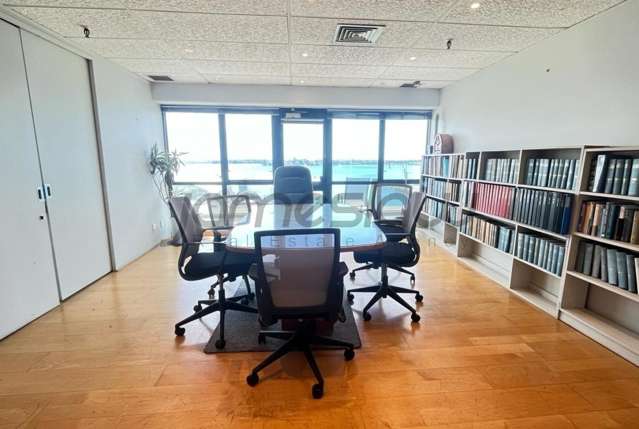 Level 8, Suite 8.03/152 Quay Street City Centre_2