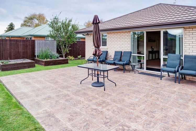 11 Woodham Courts Linwood_12