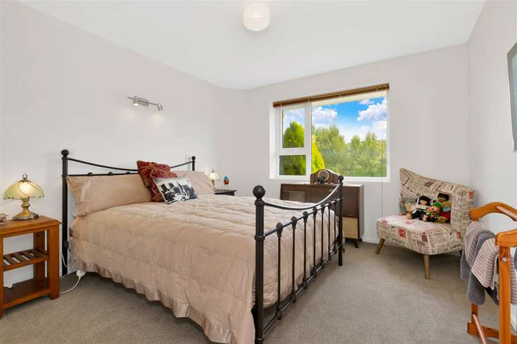 8 Riverside Way Amberley_9