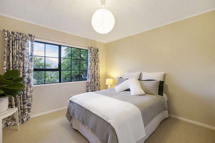 54 Solar Road Glen Eden_22