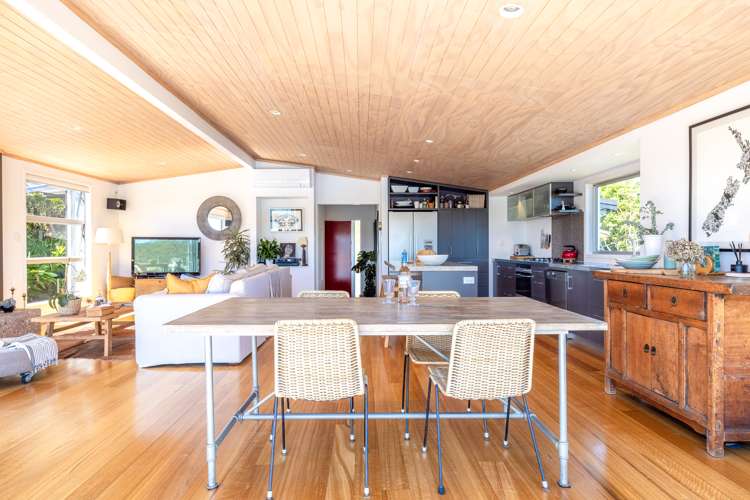 72 The Esplanade Oneroa_9