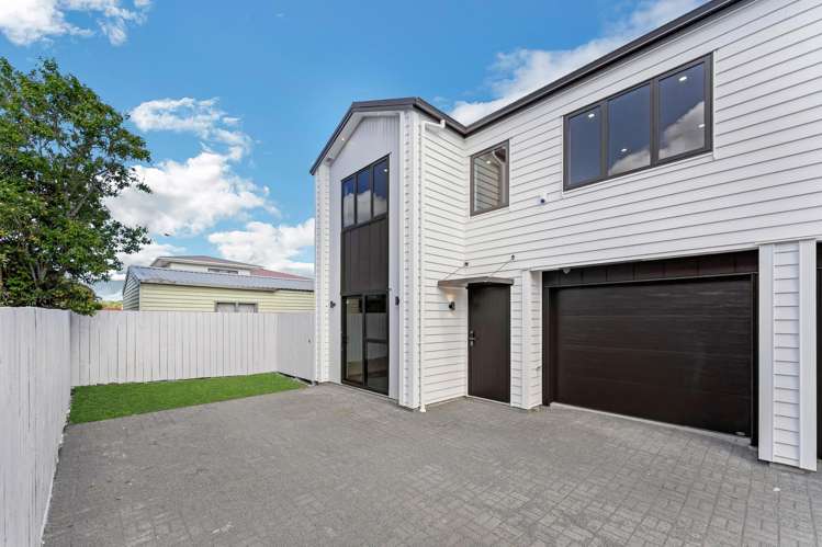 8D Gardiner Grove Mangere East_28