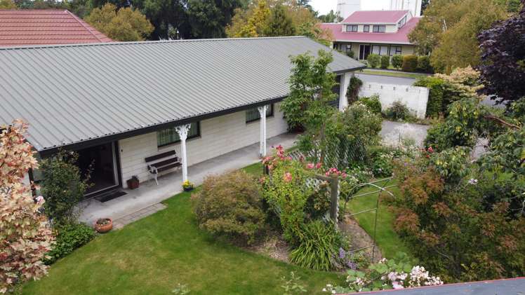 21 Pages Road Allenton_1