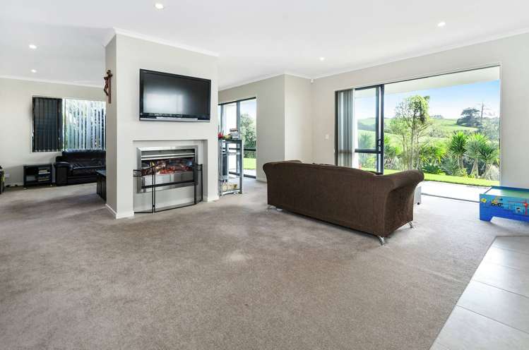 113 Broomfields Road Whitford_12