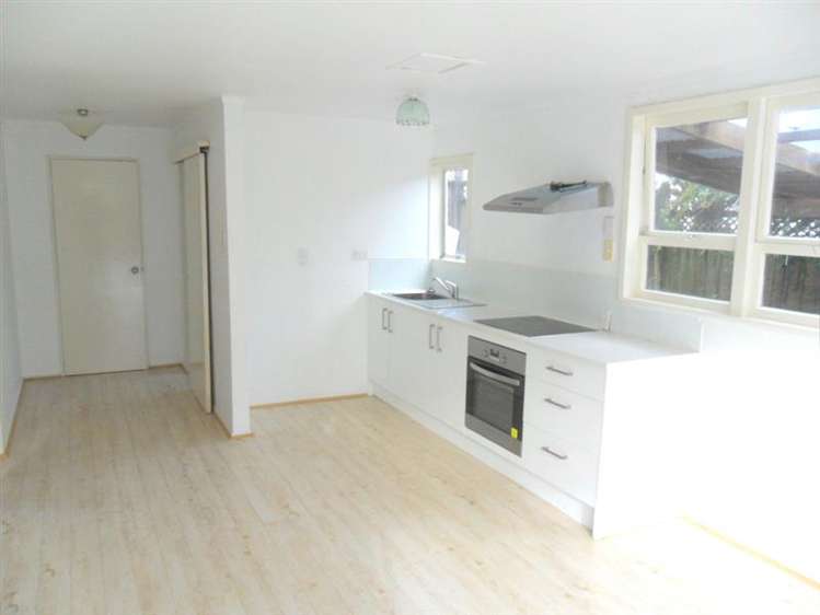 34 Kelkirk Street Kelston_7