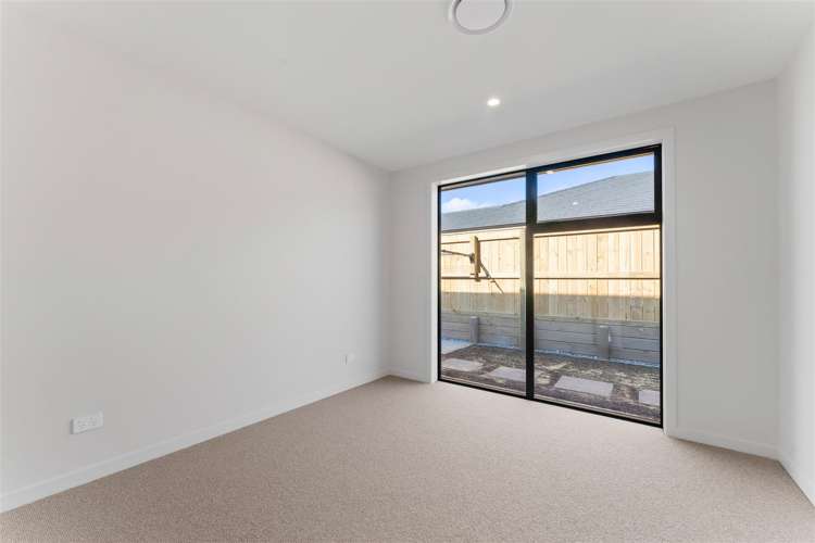 34 Greenway Crescent Richmond_21