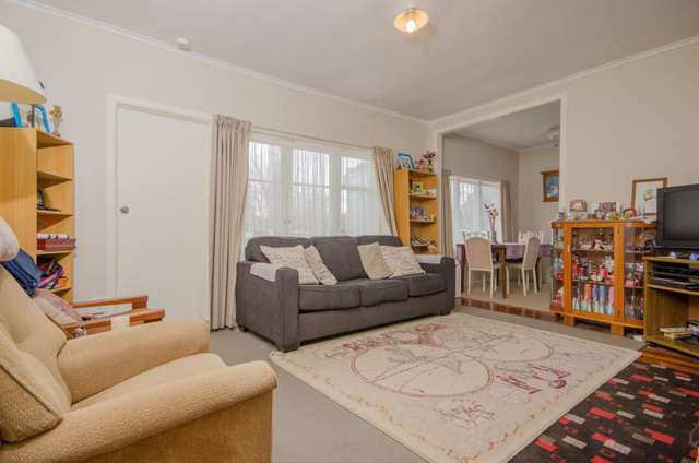 8 Peachgrove Road Te Atatu Peninsula_1