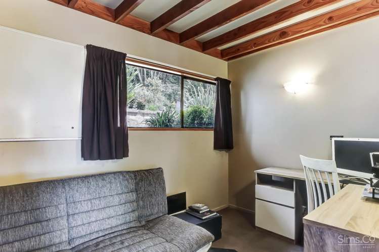 235 No 2 Line Okoia_32