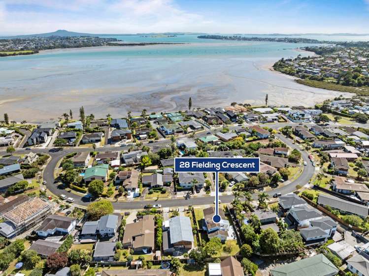 28 Fielding Crescent Farm Cove_38