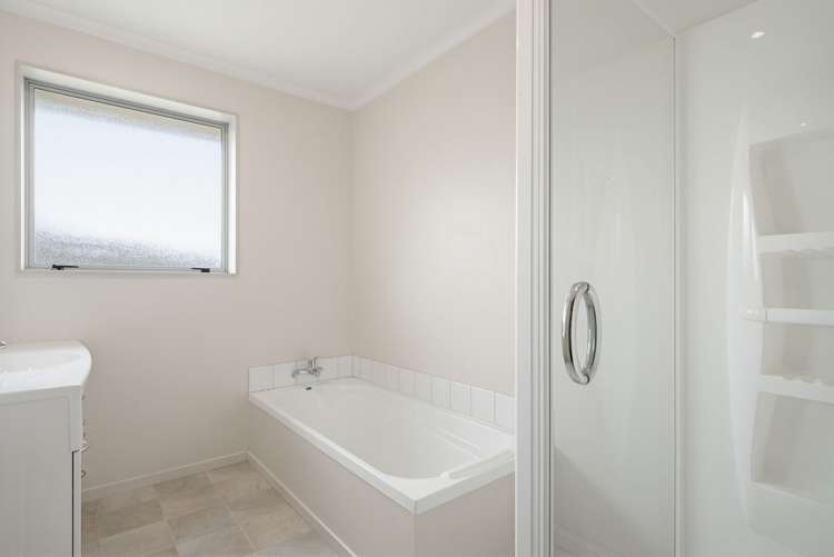 9 Essex Terrace Stoke_32