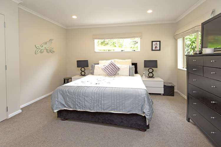 3 Rivervale Grove Stanmore Bay_16