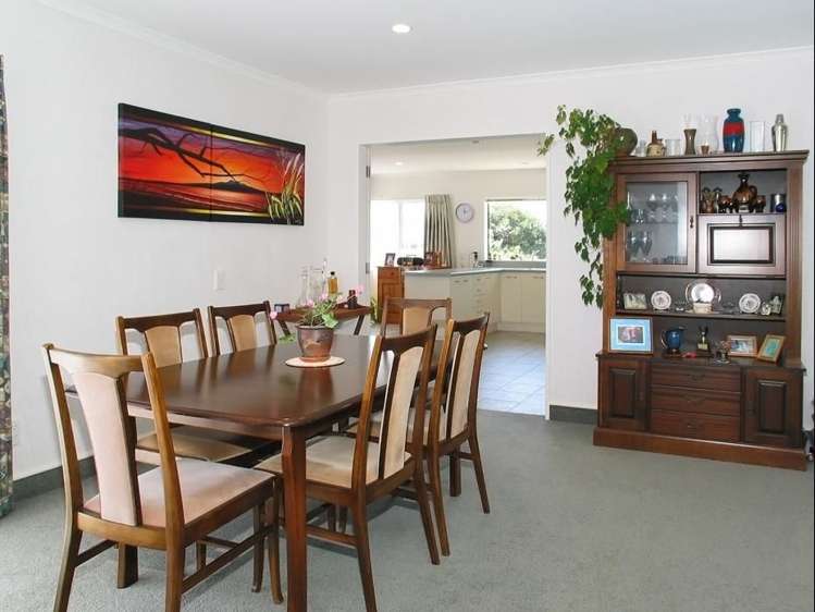 8 Scoresby Grove Whitby_20