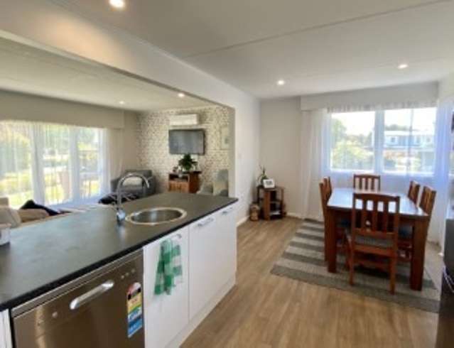 3 Keith Elliott Street Feilding_3