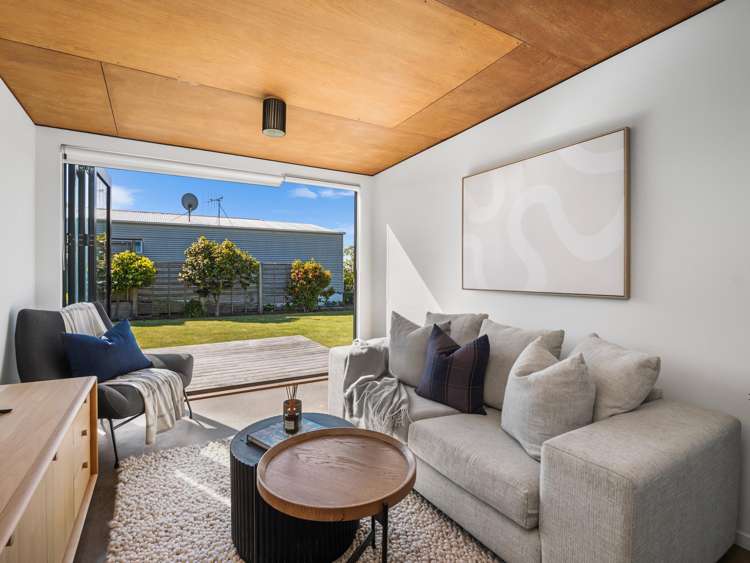 29 Main Road Redcliffs_8