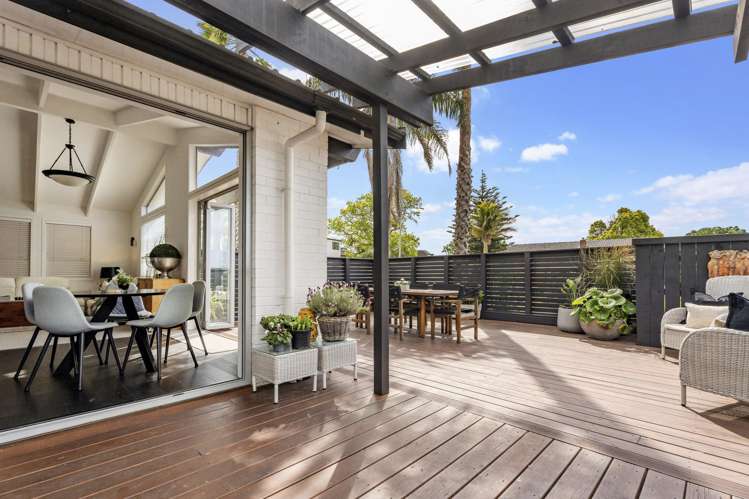 9 Fratley Avenue Farm Cove_10