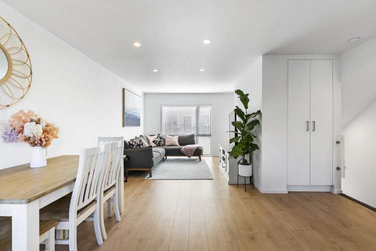 6/7 South Pacific Place Henderson_12