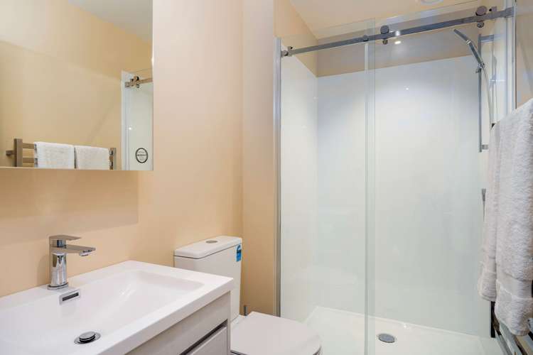 230 Kenwood Drive Matarangi_10