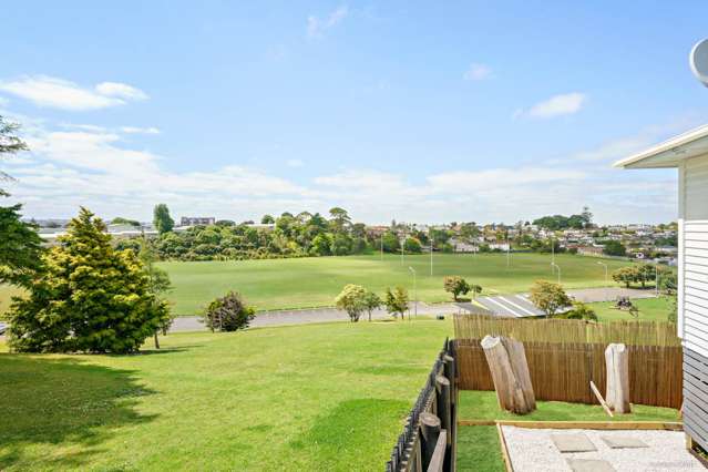 18a Peverill Crescent Papatoetoe_1