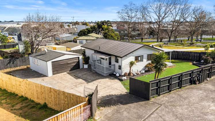 85 Redcrest Avenue Papakura_13