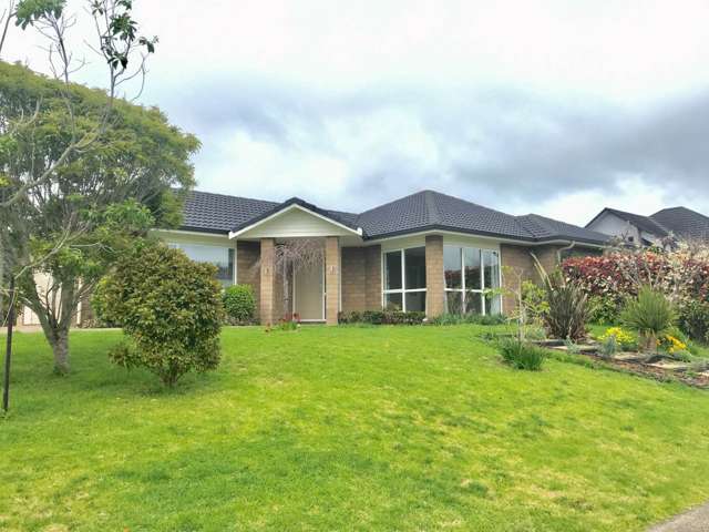 Gem in Karaka Harbourside